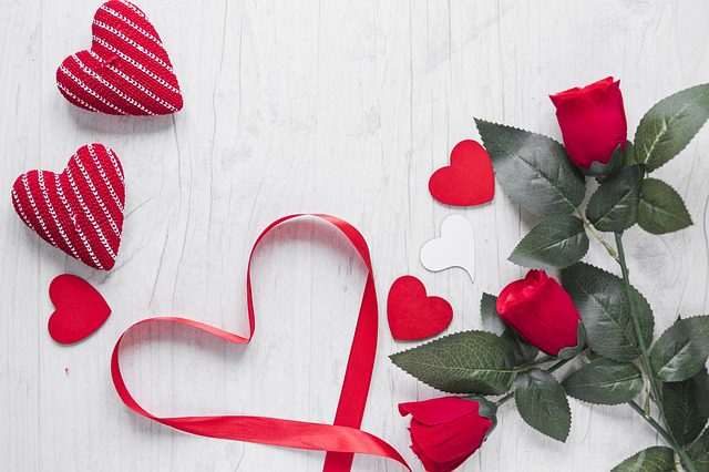 Buscar las mejores palabras y tarjetas románticas para enviar a mi novia por Whatsapp 